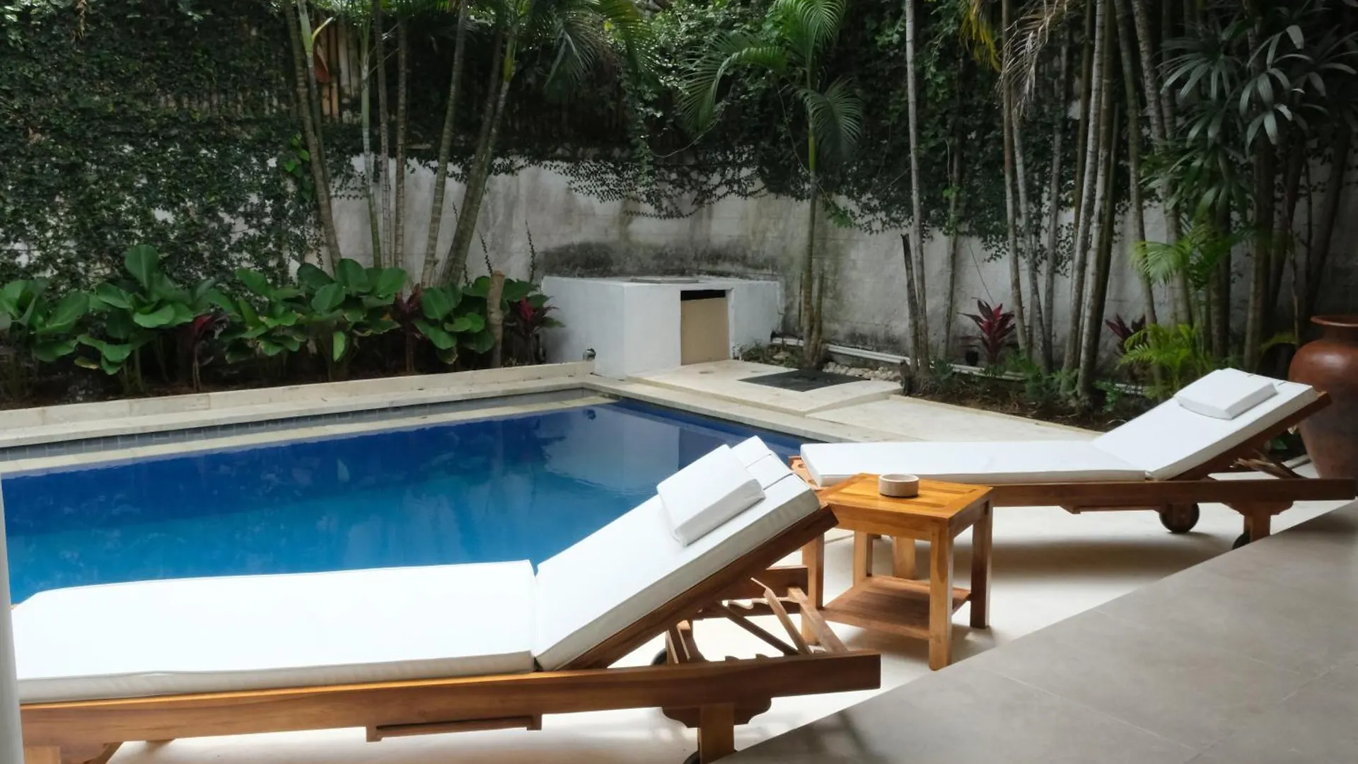 Uma Dharma Villas Seminyak  0*, Seminyak (Bali)