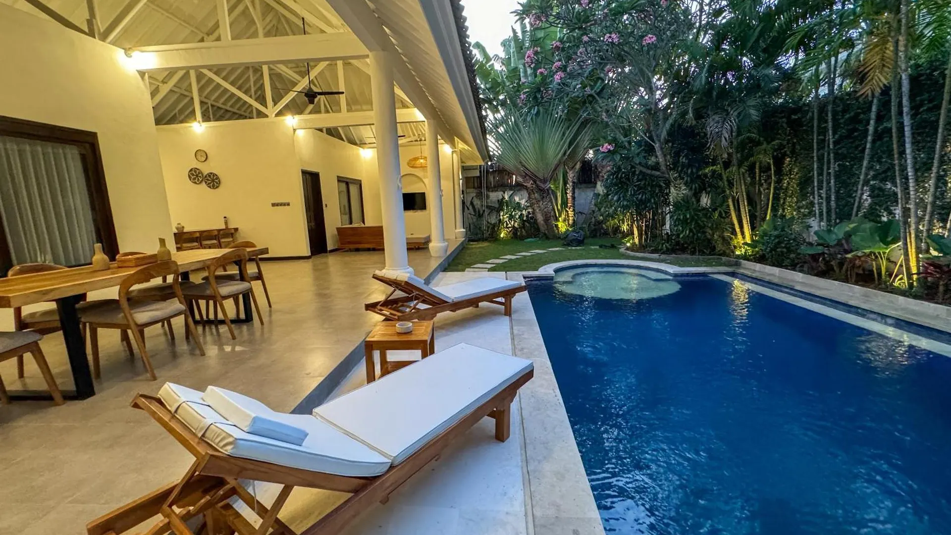Uma Dharma Villas Seminyak
