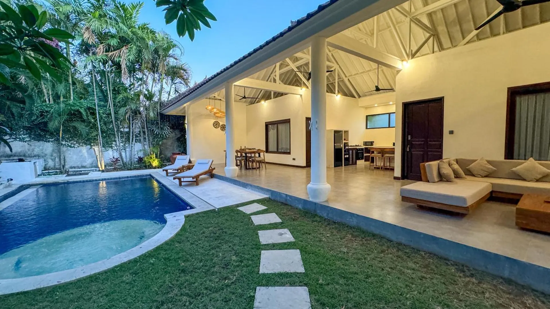 Uma Dharma Villas Seminyak  Indonesia